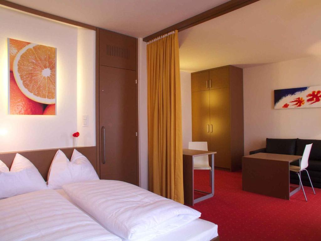 Orange Wings Hotel