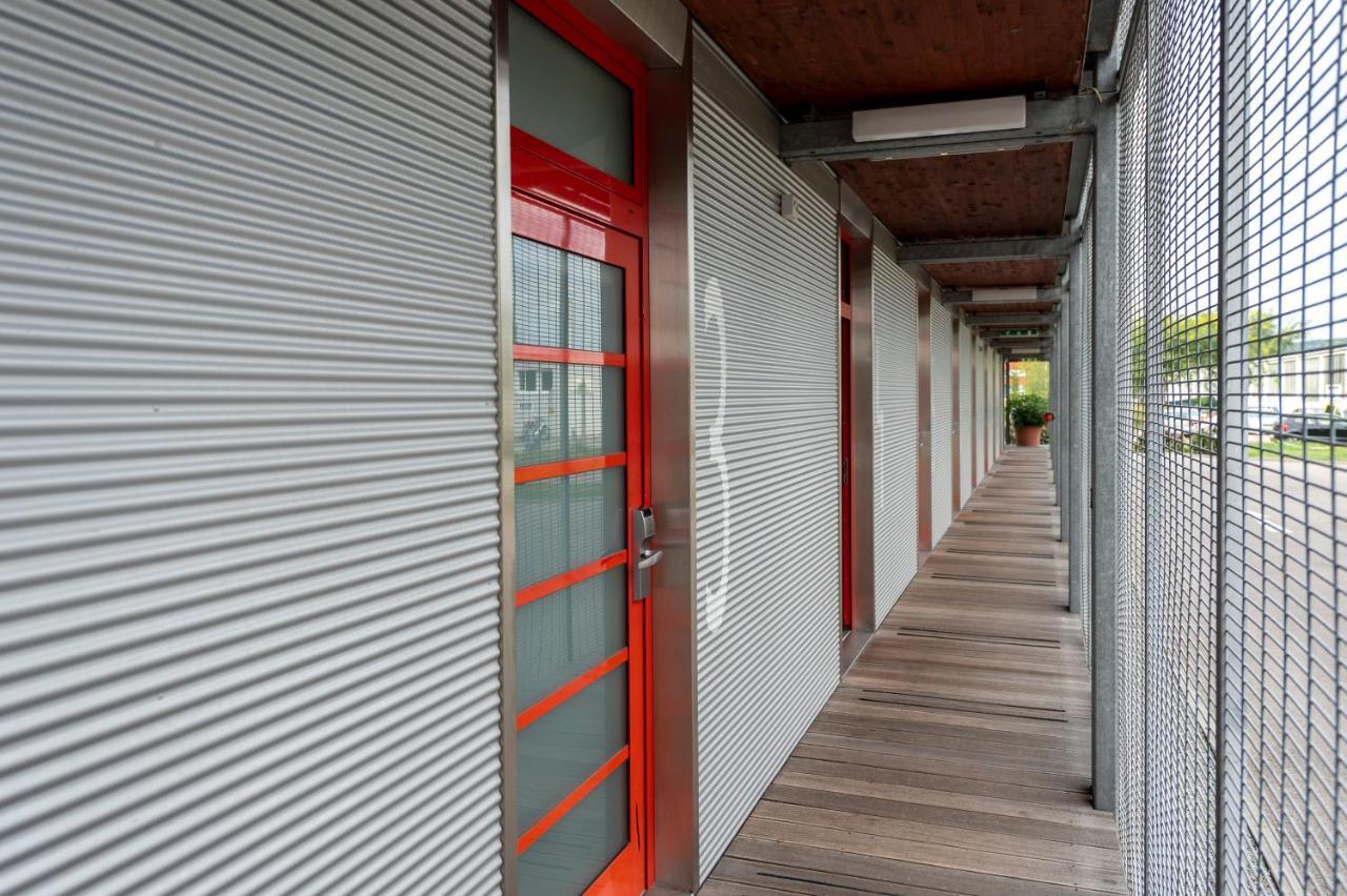 Orange Wings Hotel 3*