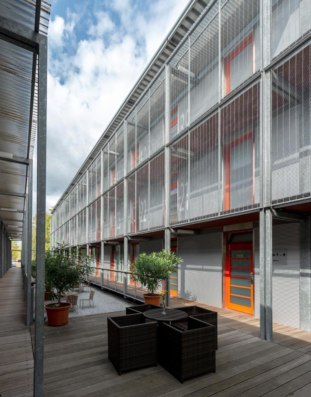 Orange Wings Hotel 3*